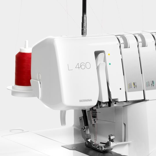 Bernina L 460 Overlocker Easy threading